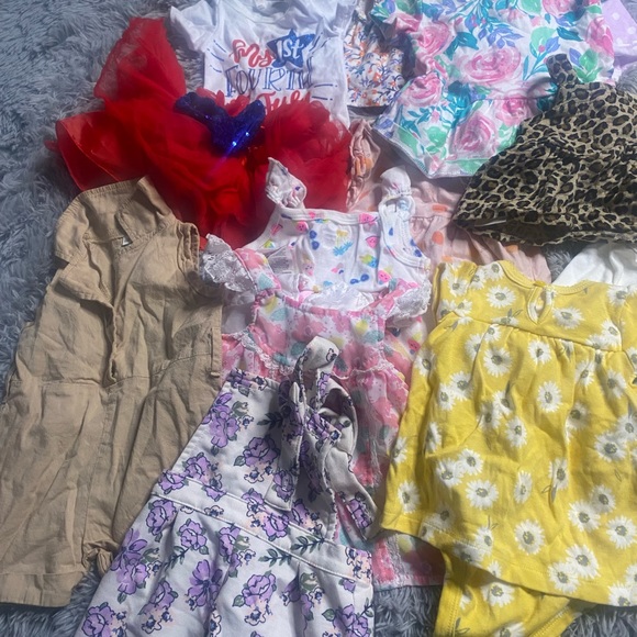 Newborn baby clothes 0-6months Name Brand - Picture 7 of 7